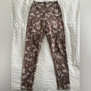 Neutral Camo Balance Athletica (now Vitality) leggings size M